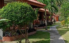Koh Ngai Kaimuk Thong Resort