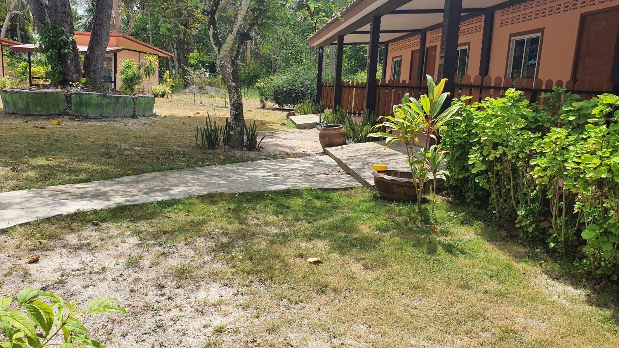 Koh Ngai Kaimuk Thong Resort Экстерьер фото
