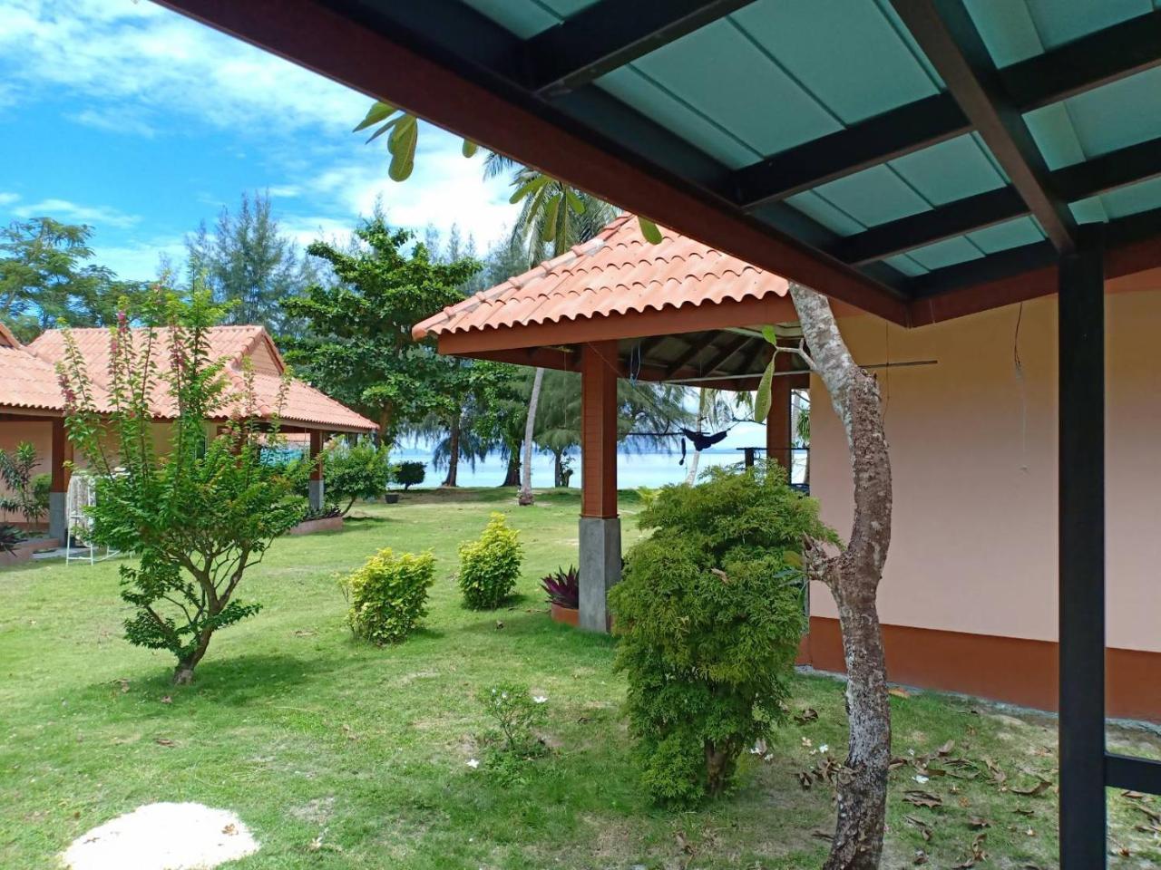 Koh Ngai Kaimuk Thong Resort Экстерьер фото