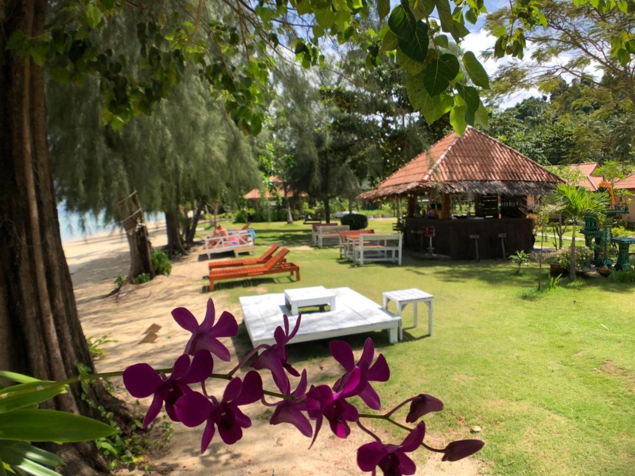 Koh Ngai Kaimuk Thong Resort Экстерьер фото