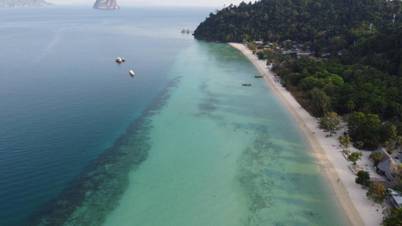 Koh Ngai Kaimuk Thong Resort Экстерьер фото